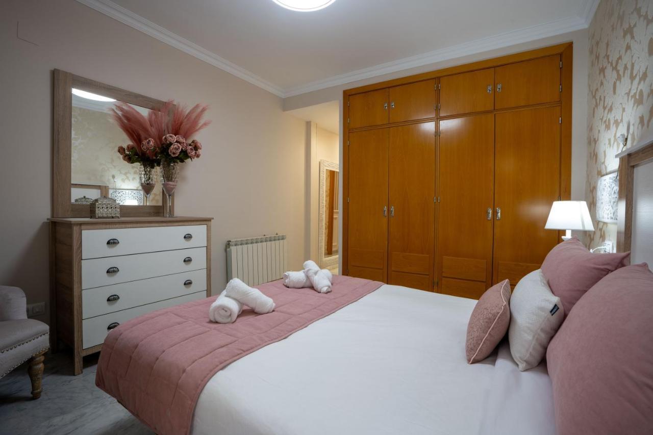 Reina Aixa- Apartamento Centro Гранада Екстер'єр фото